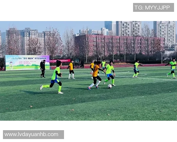 张娜的足球人生:从草地到绿茵场的深度对话与心路历程